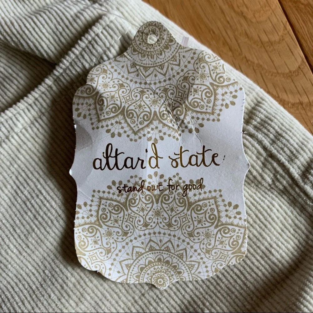 Altar’d State Women’s Ella Corduroy Flare Pants - Picture 9 of 14